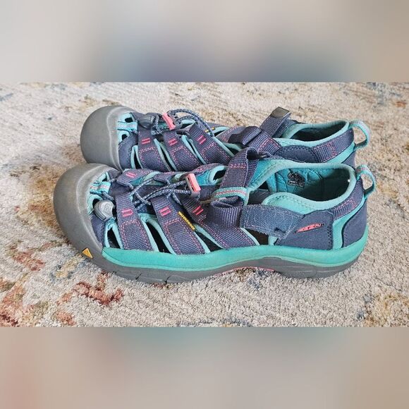 Keen Water Sandals Sz 7, Excellent Condition - Picture 3 of 6